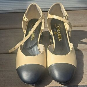 CHANEL Women's Beige and Black Heels